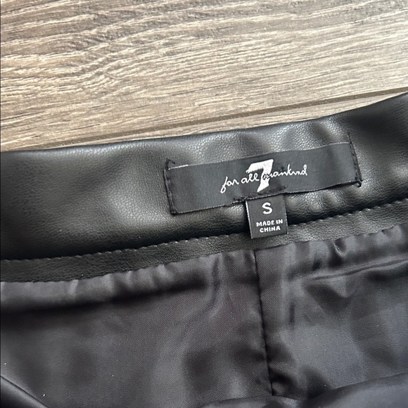 7 For All Mankind Black Pleated Faux Leather Midi Skirt - Picture 7 of 9